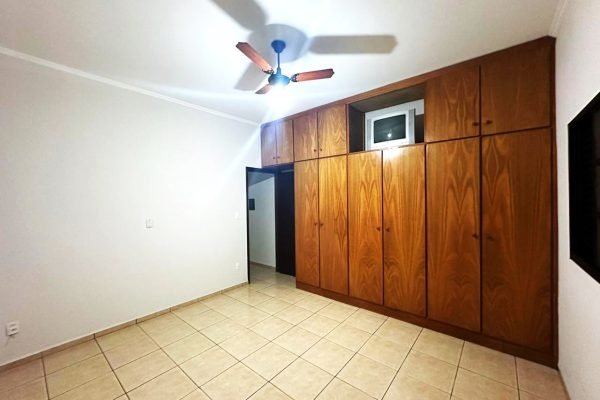 casa-com-3-dormitorios-a-venda-200-m2-de-construcao-terreno-300-m2-centroguariba-sp-06