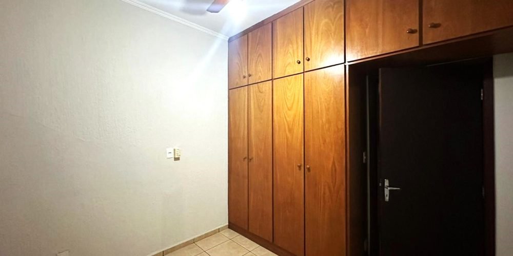 casa-com-3-dormitorios-a-venda-200-m2-de-construcao-terreno-300-m2-centroguariba-sp06